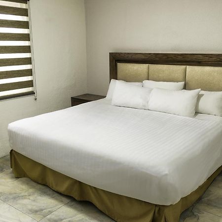 Hotel Adriana Идальго-дель-Парраль Экстерьер фото